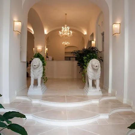 Palace Hotel 4*