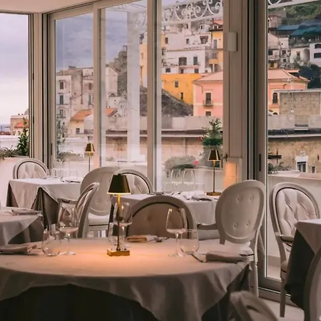 Hotel Palace
