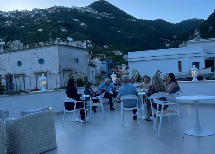 Palace מלון 4*