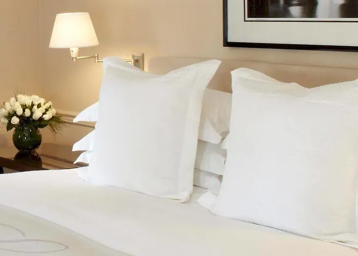 فندق Palace مينوري