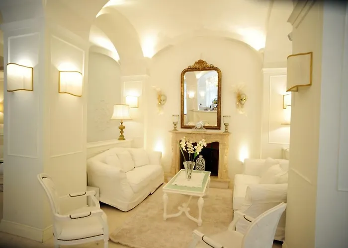Palace فندق